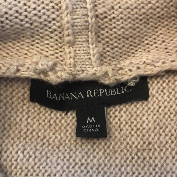 Banana Republic sweater ❤️ - Picture 3 of 5